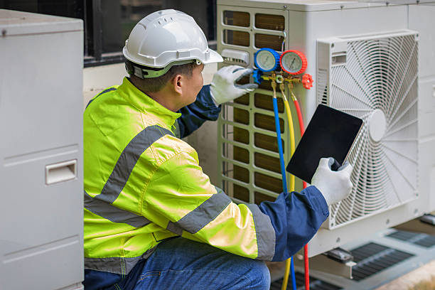 Professional Ac Installation technician working in Old Bethpage, NY